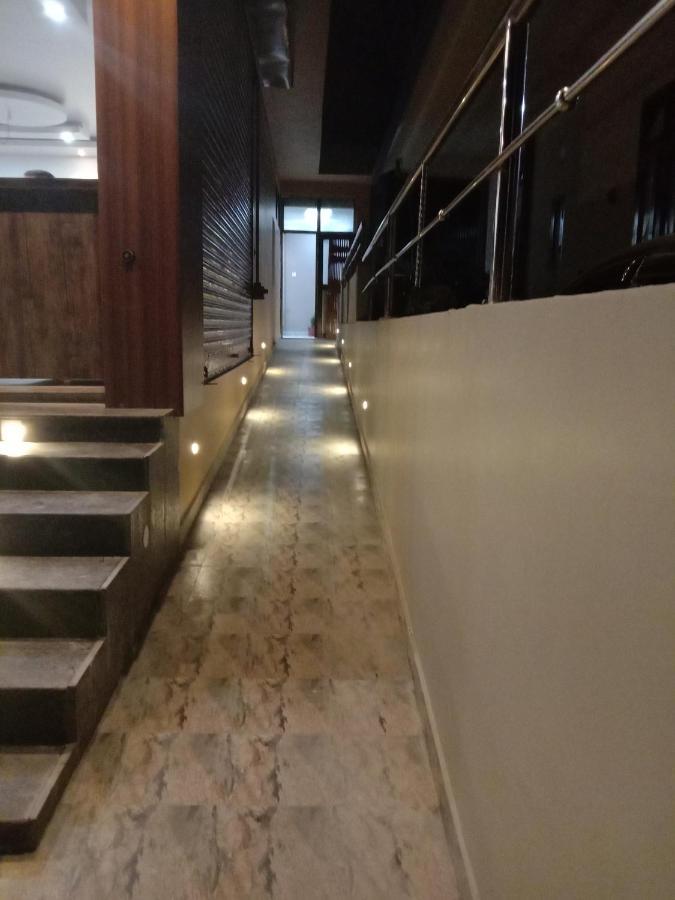 Woodland Lodge And Restaurant Γουβαχάτι Εξωτερικό φωτογραφία